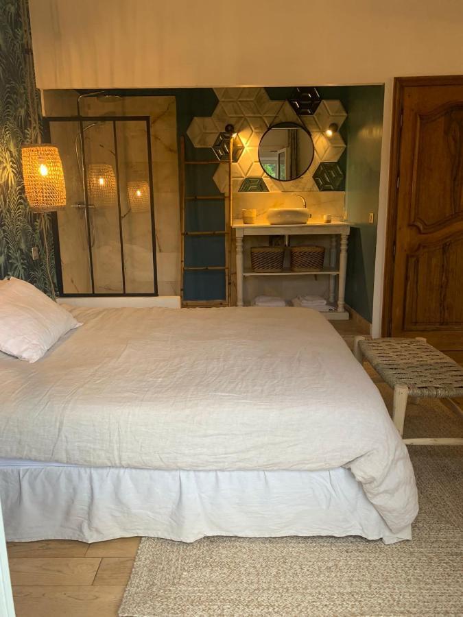 Castel'Lodge Le Beausset Extérieur photo