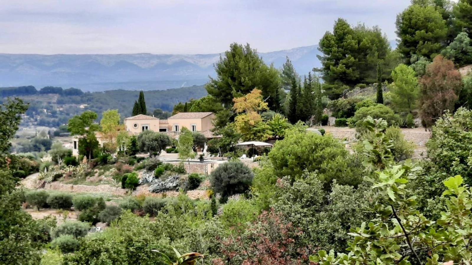 Castel'Lodge Le Beausset Extérieur photo